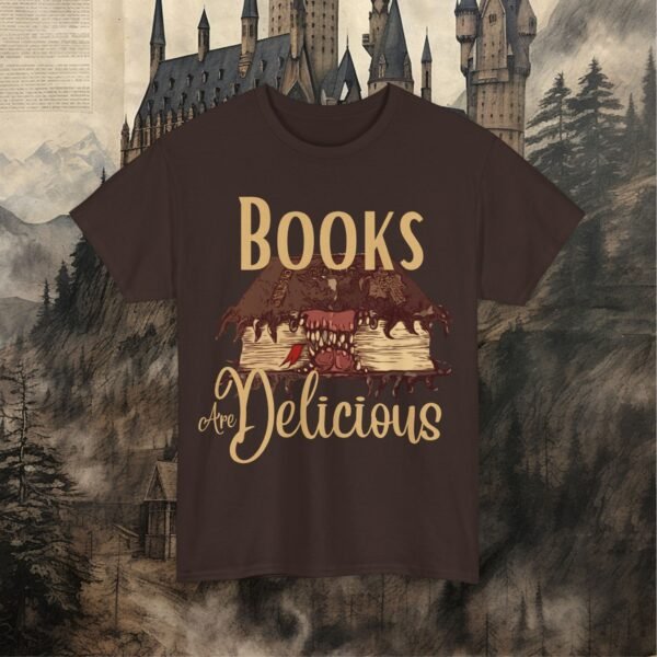 Books are delicious | Tee